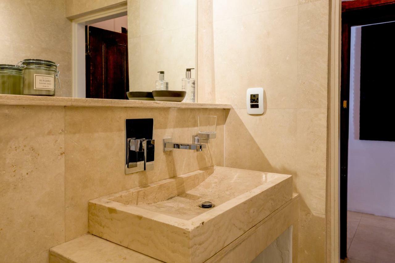 Central Cape Town, Stylish Home, With Private Courtyard Kültér fotó